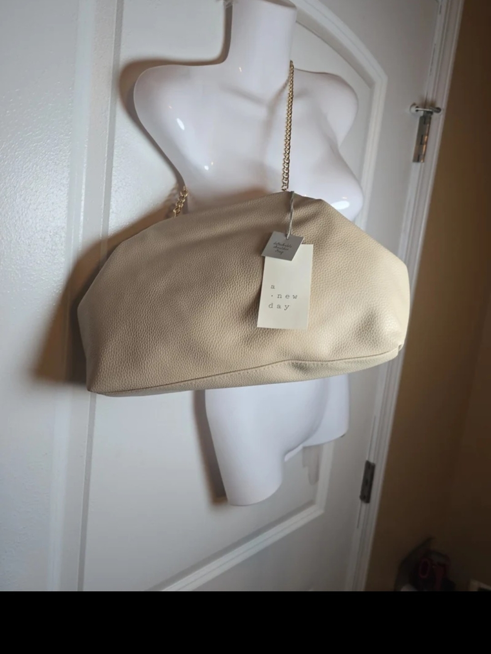 a new day Cream Chain-Strap Crossbody Bag